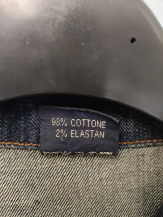 Chaqueta vaquera con flecos