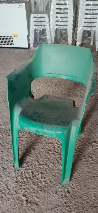 Sillas de plástico verdes apilables 16 unidades