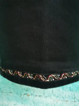 Pantalón vaquero negro