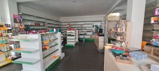 Local comercial en alquiler en Padrón