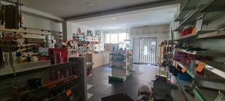 Local comercial en alquiler en Padrón