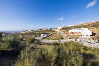 Terreno en venta en Zubia (La)