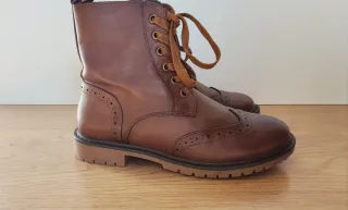 Botines marrones con cordones