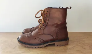 Botines marrones con cordones