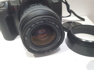 Minolta Dynax 303si + Objetivo 35-80mm