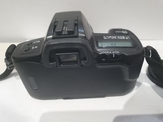 Minolta Dynax 303si + Objetivo 35-80mm