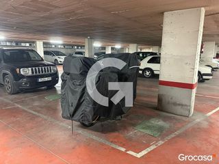 Garaje en venta en Centre en Hospitalet de Llobregat, L´