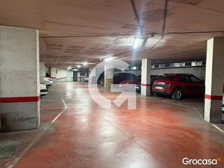 Garaje en venta en Centre en Hospitalet de Llobregat, L´