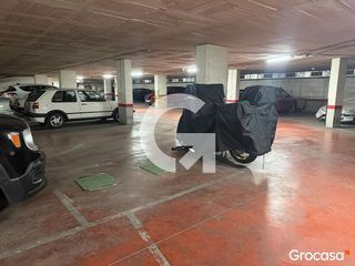 Garaje en venta en Centre en Hospitalet de Llobregat, L´