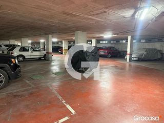 Garaje en venta en Centre en Hospitalet de Llobregat, L´