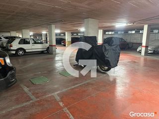 Garaje en venta en Centre en Hospitalet de Llobregat, L´