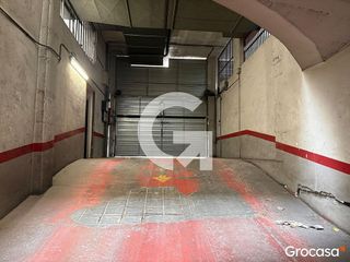 Garaje en venta en Centre en Hospitalet de Llobregat, L´