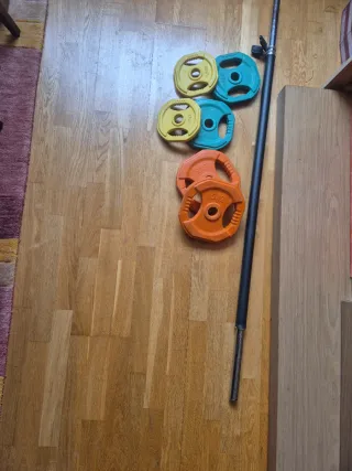 Barra de pesas Body Pump con discos