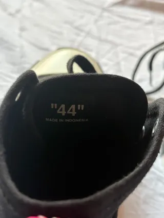 Off-White Vulcanized Sneakers Alte 44