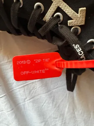 Off-White Vulcanized Sneakers Alte 44