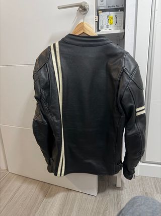Chaqueta de cuero para moto con protecciones