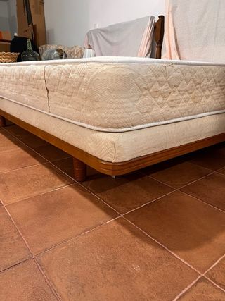 Cama 150 con Base Madera