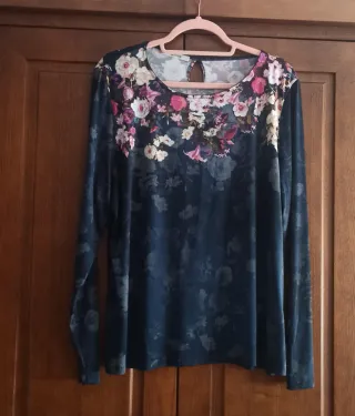 Camiseta Guitare floral azul y rosa