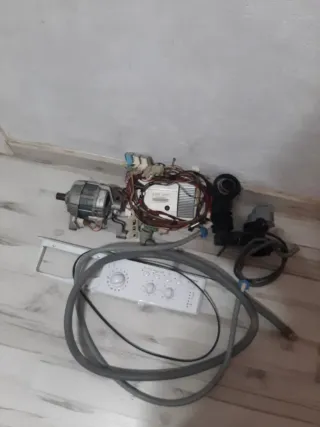 Piezas lavadora-secadora: Motor, Placa, Mangueras