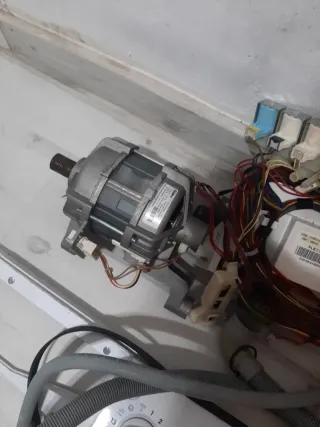 Piezas lavadora-secadora: Motor, Placa, Mangueras