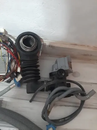 Piezas lavadora-secadora: Motor, Placa, Mangueras