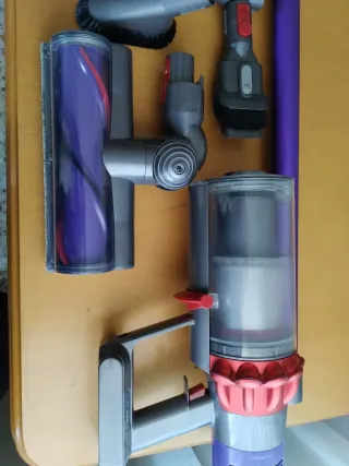 Aspirapolvere senza fili Dyson V10