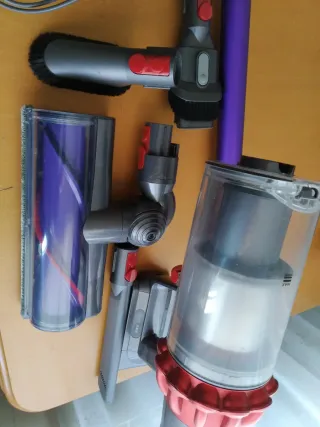 Aspirapolvere senza fili Dyson V10