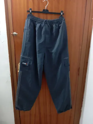 Pantalón cargo gris