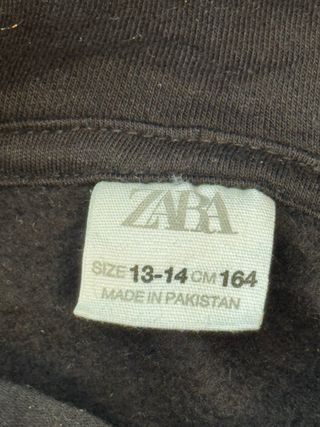 Sudadera con capucha negra SKTD