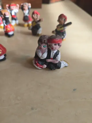 Lote figuras regionales años 70