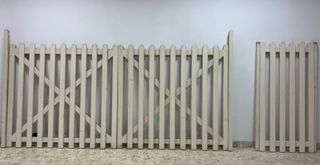 Valla de madera blanca