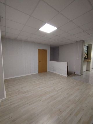 Local comercial en alquiler en Piscinas en Villarreal