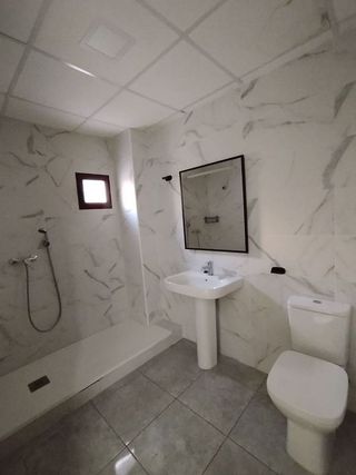 Local comercial en alquiler en Piscinas en Villarreal