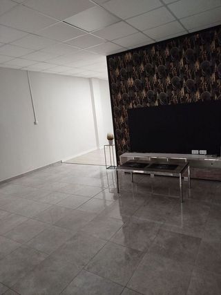 Local comercial en alquiler en Piscinas en Villarreal