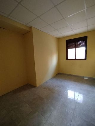 Local comercial en alquiler en Piscinas en Villarreal