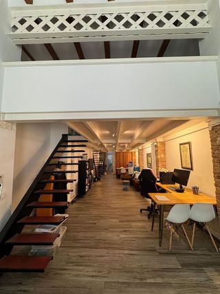 Local comercial en venta en El Poble Sec - Parc de Montjuïc en Barcelona