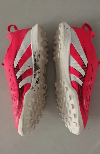 Botas de fútbol Adidas Predator multitaco