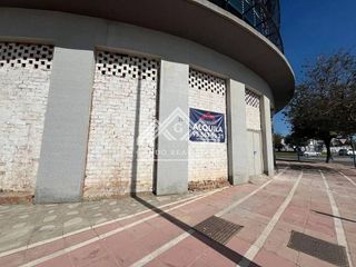 Local comercial en alquiler en Arco Norte - Avda. España en Dos Hermanas