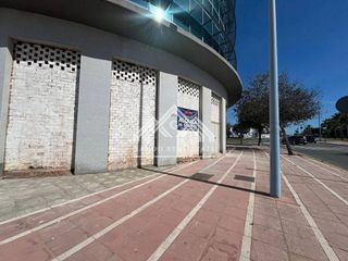 Local comercial en alquiler en Arco Norte - Avda. España en Dos Hermanas