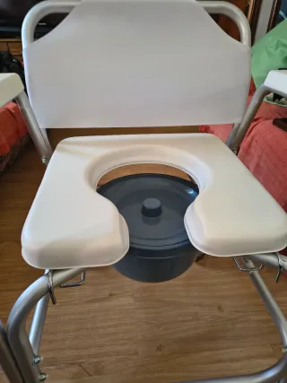 Silla de baño nueva sin estrenar