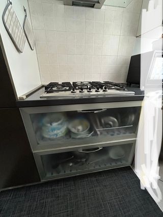 Cucina completa con elettrodomestici