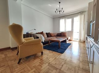 Piso en alquiler en O Berbés - Peniche en Vigo