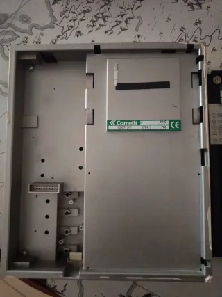 Videoportero Comelit con pantalla