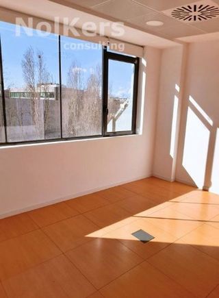 Oficina en alquiler en Coll Favà - Can Magí en Sant Cugat del Vallès