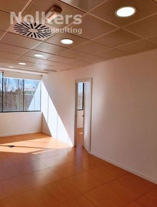 Oficina en alquiler en Coll Favà - Can Magí en Sant Cugat del Vallès