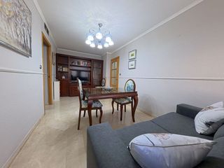 Piso en alquiler en Ciudad Jardín - Zoco en Córdoba