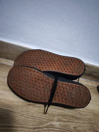 Zapatillas Vans niño negras Y bambas nike