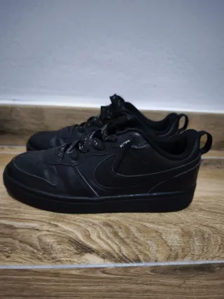 Zapatillas Vans niño negras Y bambas nike