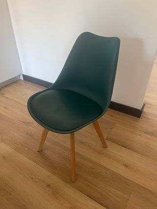 Silla verde moderna
