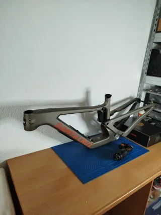 Bici da MTB Santa Cruz Megatower C Carbon